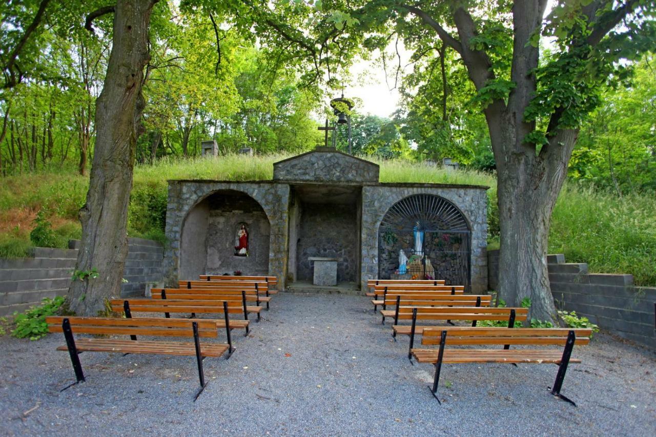 Villa Mons Aureus Popovac المظهر الخارجي الصورة